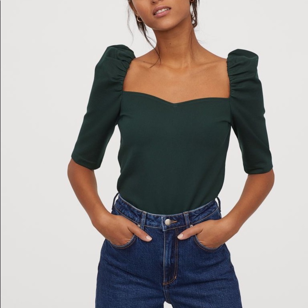 NWT Puff-sleeved Stretch Top